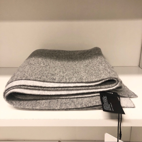 Theory Accessories - Theory Reversible Cashmere Scarf